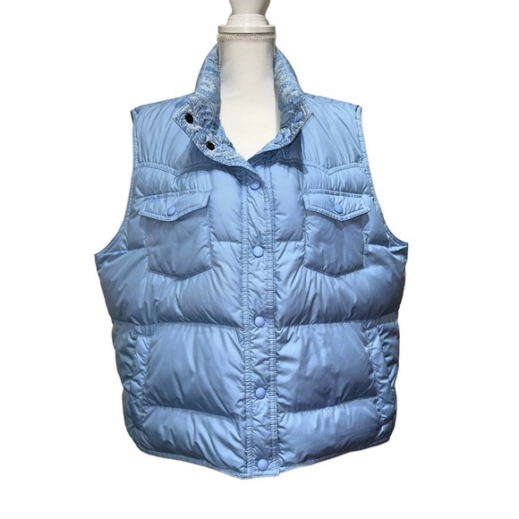 Lands End-soft blue reversible Puffer vest, sizeXL(18-20), gently used condition - Picture 4 of 6